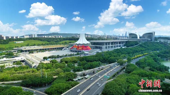 东博会AI专馆参展产品约1200项 打造中国东盟“科技大集”
